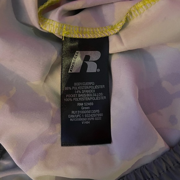 Men’s Bright Dry Fit Size 2XL brand New with tag Russel Brand drawstring front - Picture 4 of 4